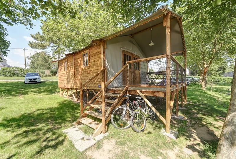 Cabin Lodge CONFORT 38m² (2 bedrooms) sheltered terrace 8m²